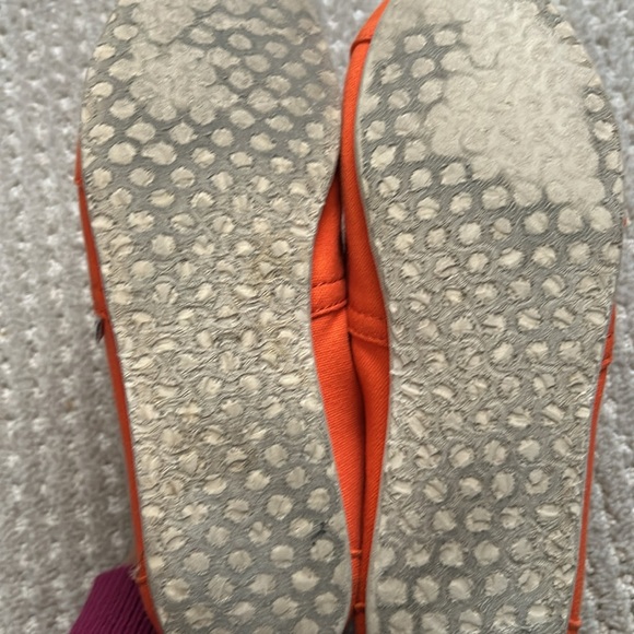 Good condition Orange Tom’s - Picture 6 of 7